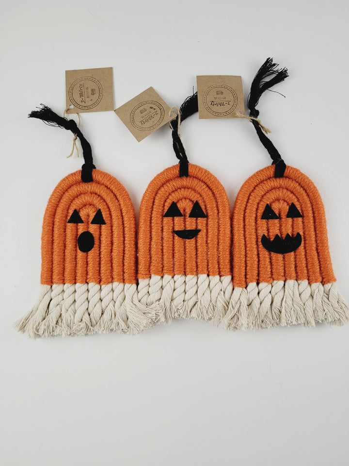 3-Thirty Design Co, Macrame Pumpkin Ghosts