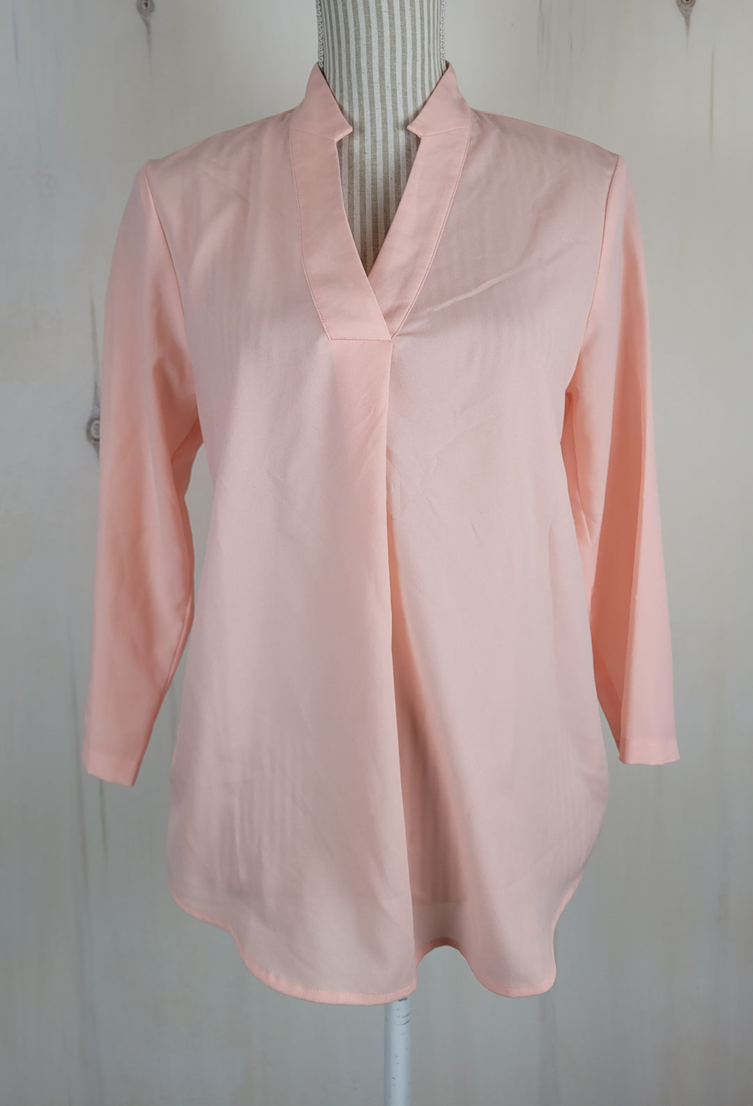 VANHEUSEN LIGHT PINK BLOUSE LADIES SMALL PRE-LOVED