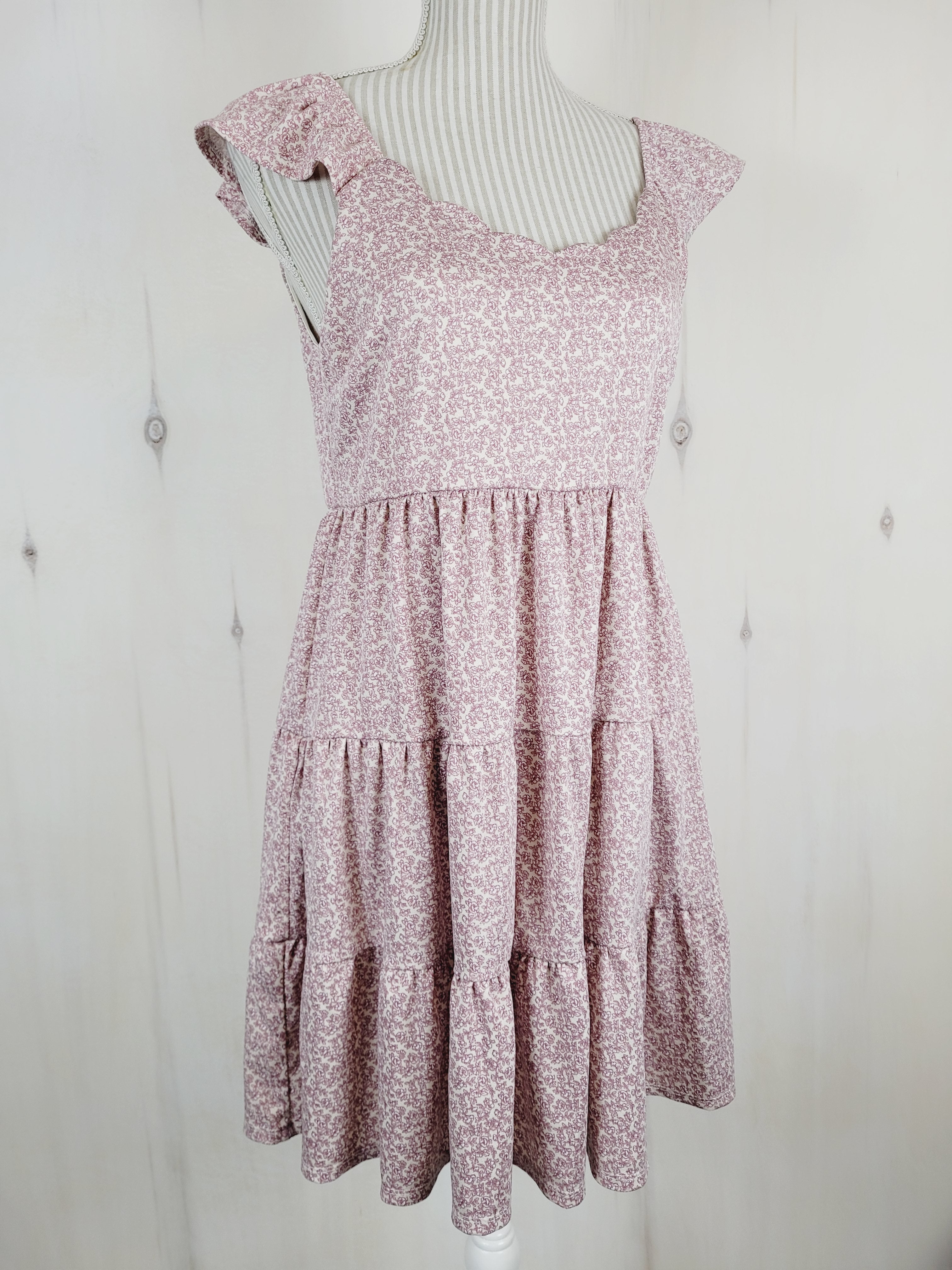 monteau los angeles pink dress monteu los angeles pink dress, never worn no flaws