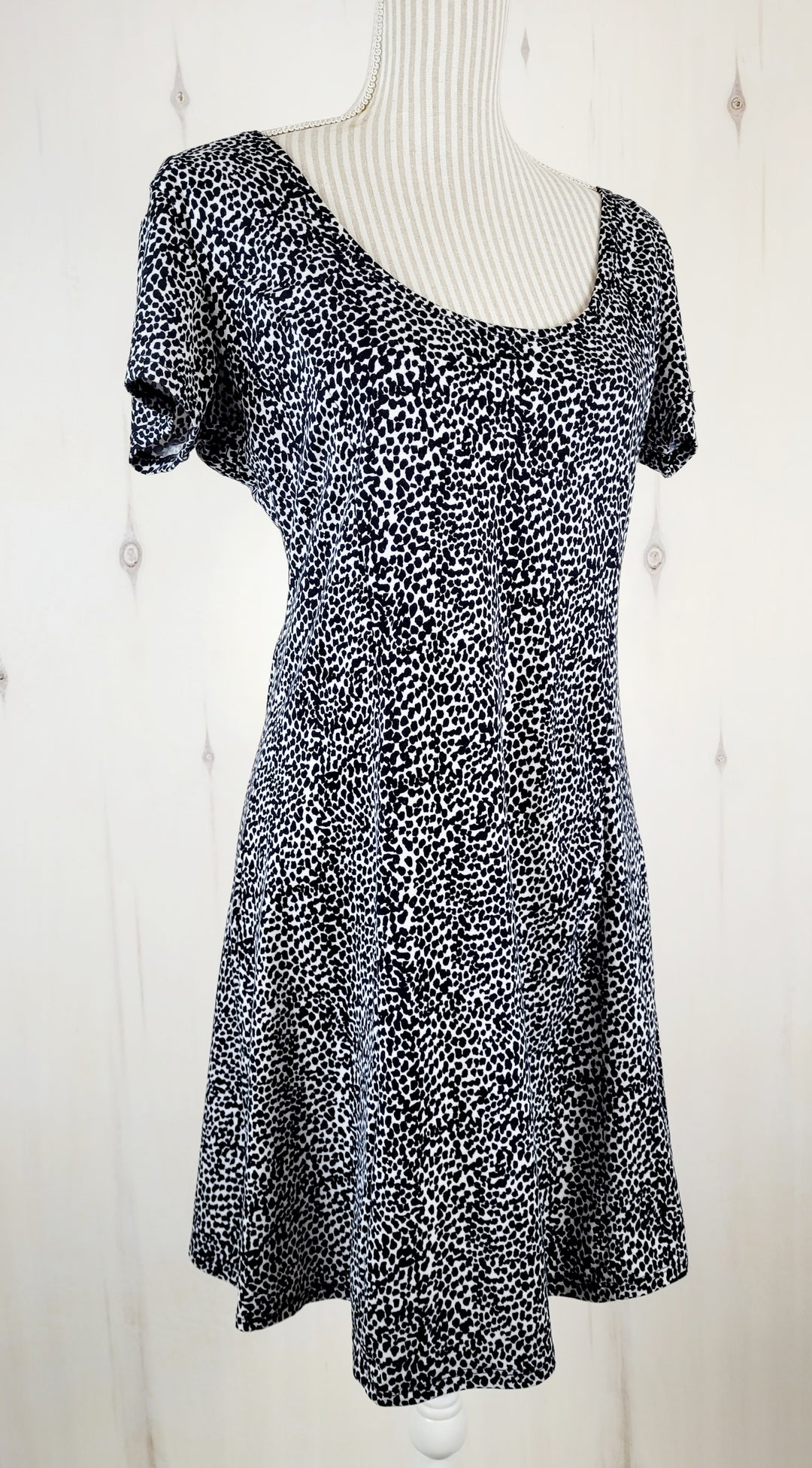 BANDOLINO SATIN BLACK & GOLD DRESS LADIES MEDIUM PRE-LOVED