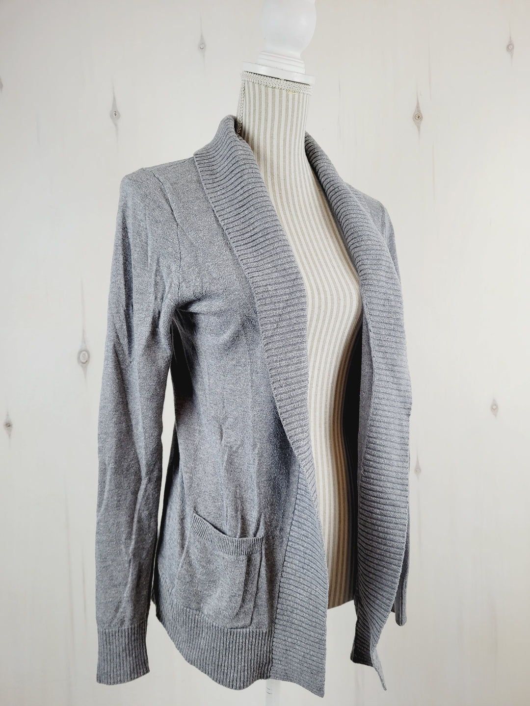 HOLLISTER GREY SWEATER LADIES LARGE PRE-LOVED