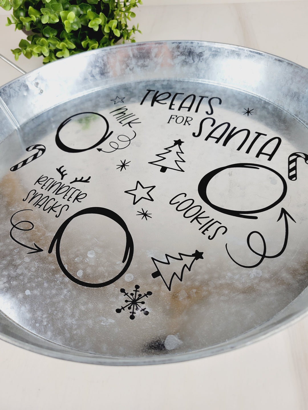 Liz's Custom Creations, Treats for Santa Large Metal Tray