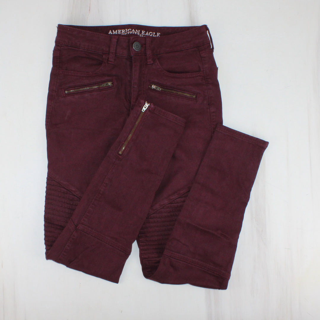 AMERICAN EAGLE MAROON SKINNY JEANS LADIES SIZE 2 LONG PRE-LOVED