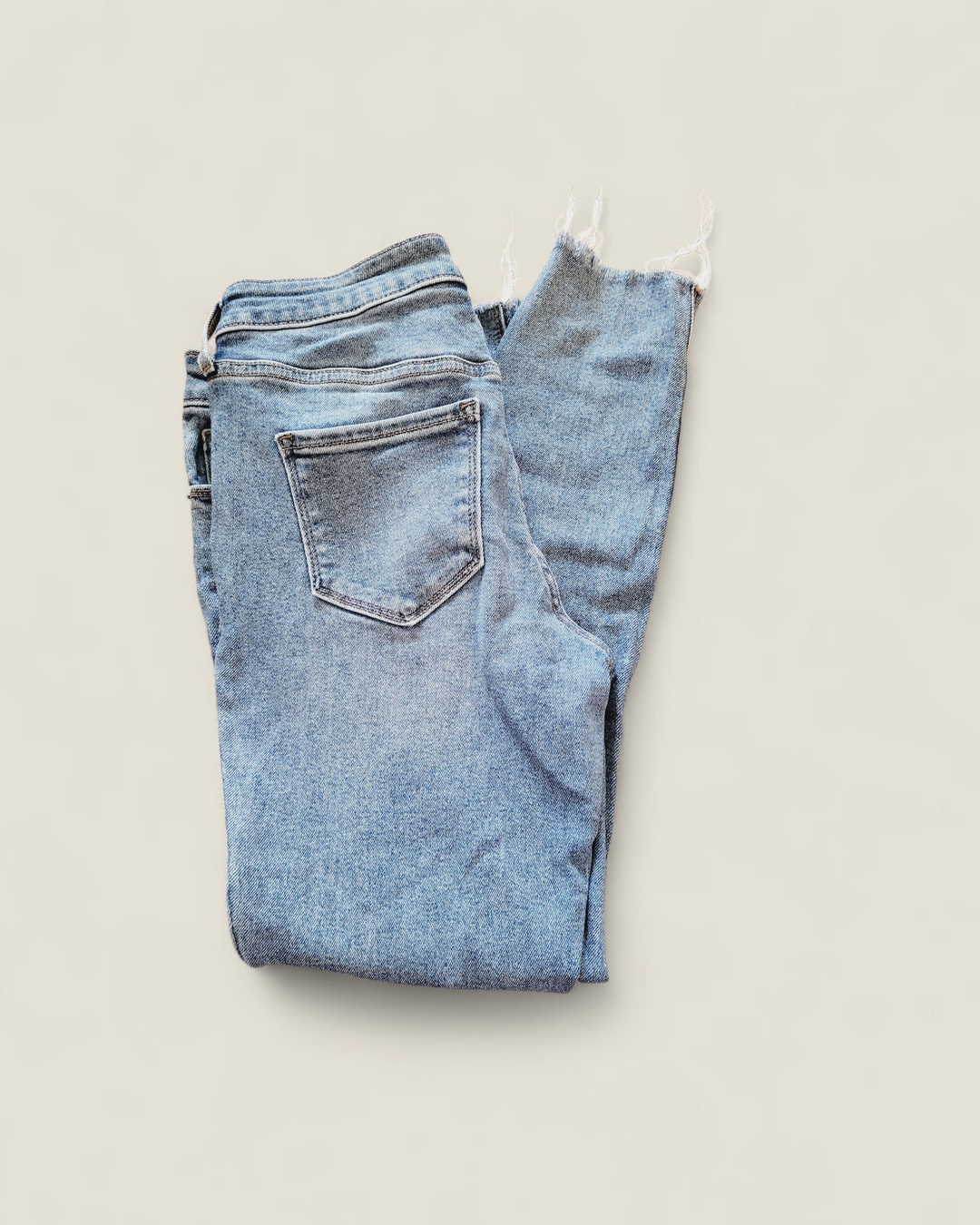 OLD NAVY ROCKSTAR SUPER SKINNY LADIES SIZE 2 PRE-LOVED