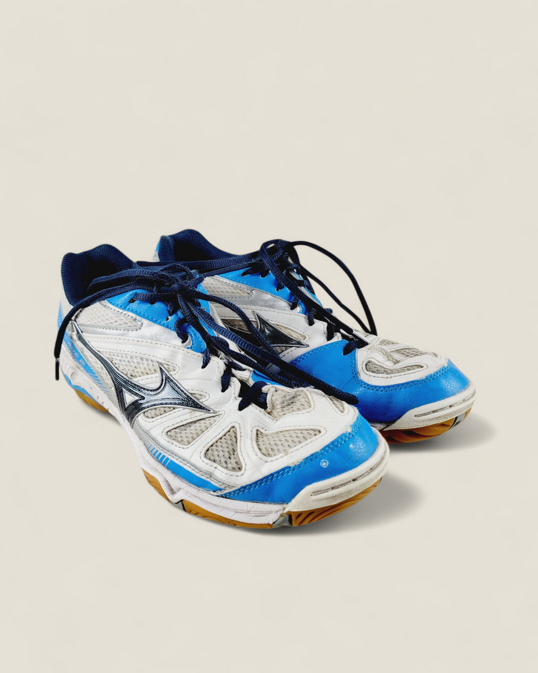 MIZUNO WAVE HURRICANE RUNNING SHOES LADIES SIZE 9.5 PRE-LOVED
