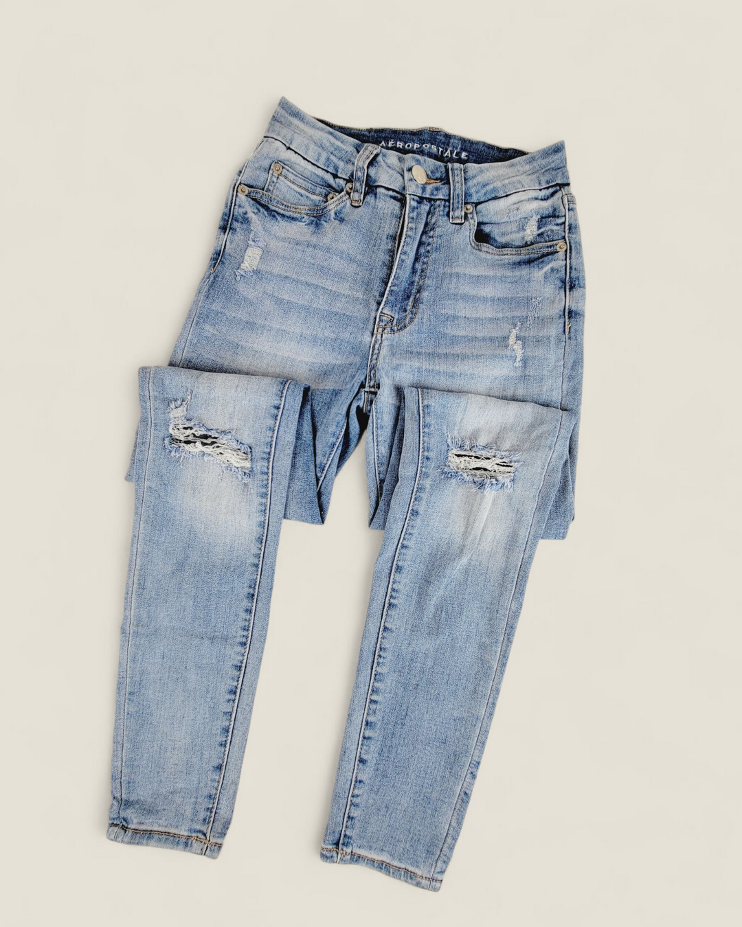 AEROPOSTALE DISTRESSED JEANS LADIES SIZE 0 PRE-LOVED