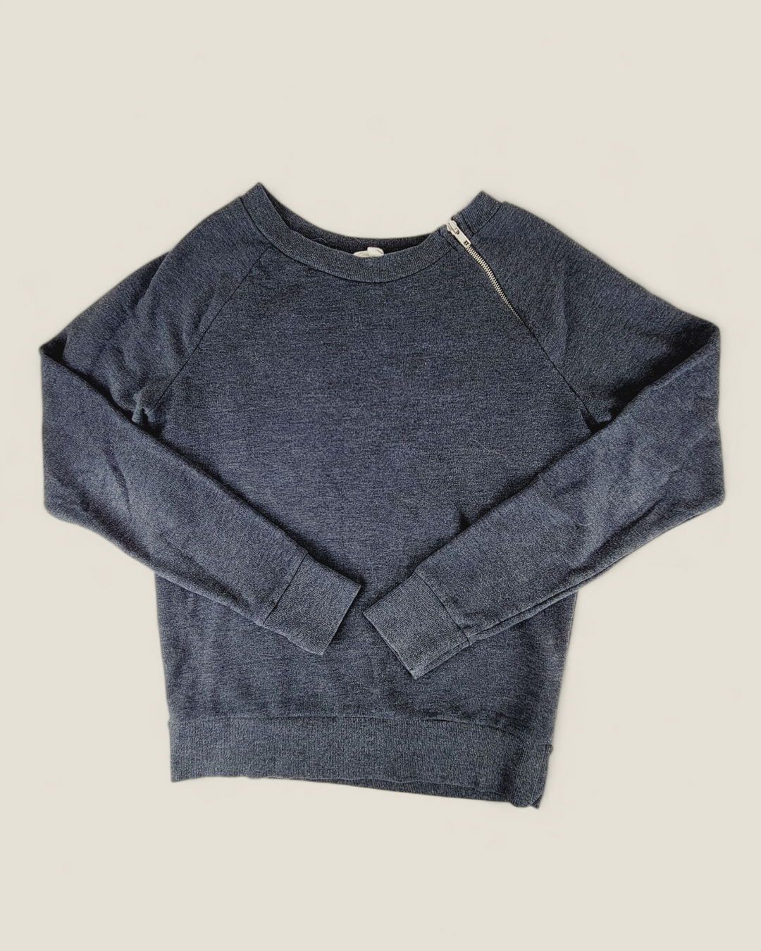 ZENANA OUTFITTERS GREY SWEATER WITH ZIPPER LADIES SMALL PRE-LOVED