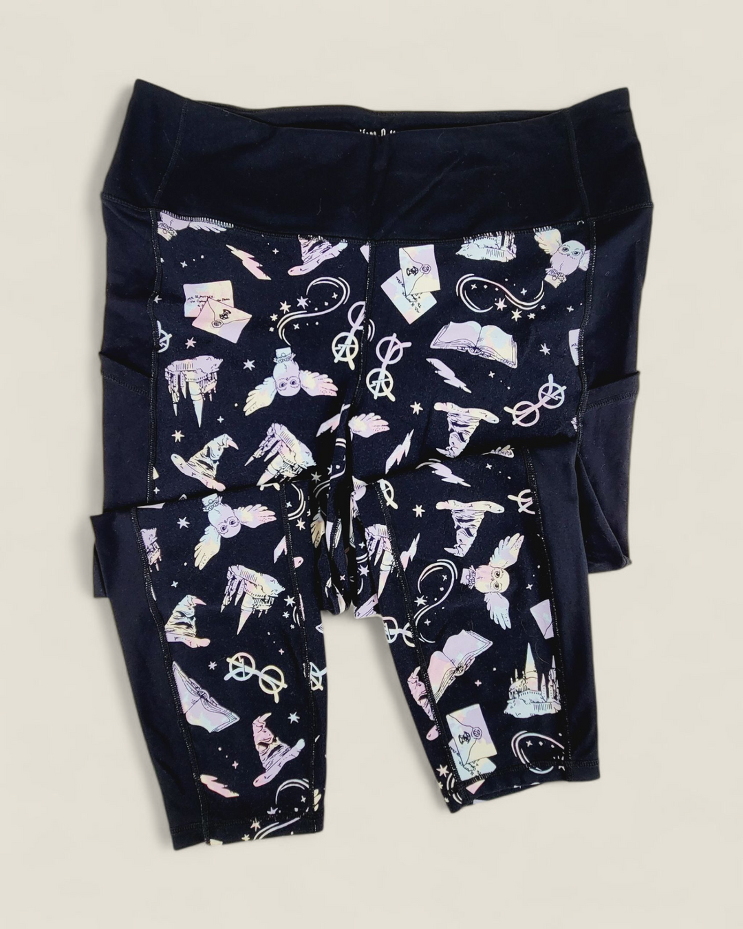 HARRY POTTER CAPRIS LEGGINGS WITH POCKETS LADIES 2XL PRE-LOVED