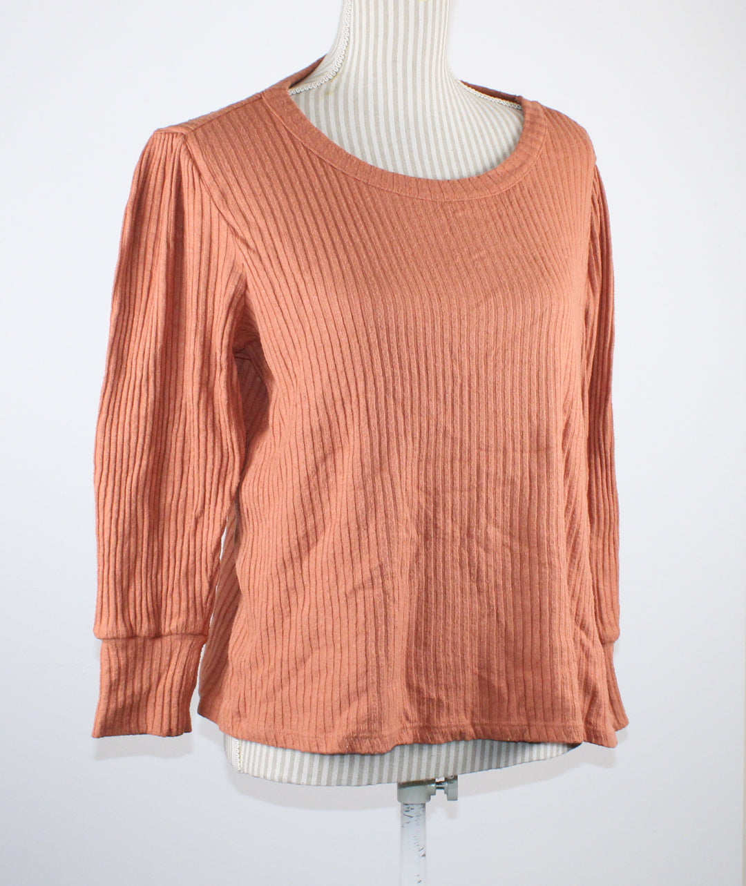 RICKI'S SWEATER LADIES LARGE PRE-LOVED