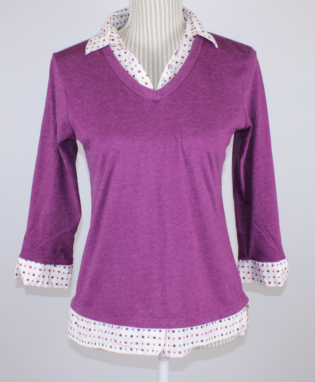 CLASSIC EDITIONS PURPLE COLLARED TOP LADIES SMALL PRE-LOVED