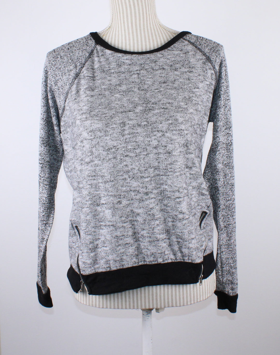 ARDENES GREY SWEATER LADIES LARGE PRE-LOVED