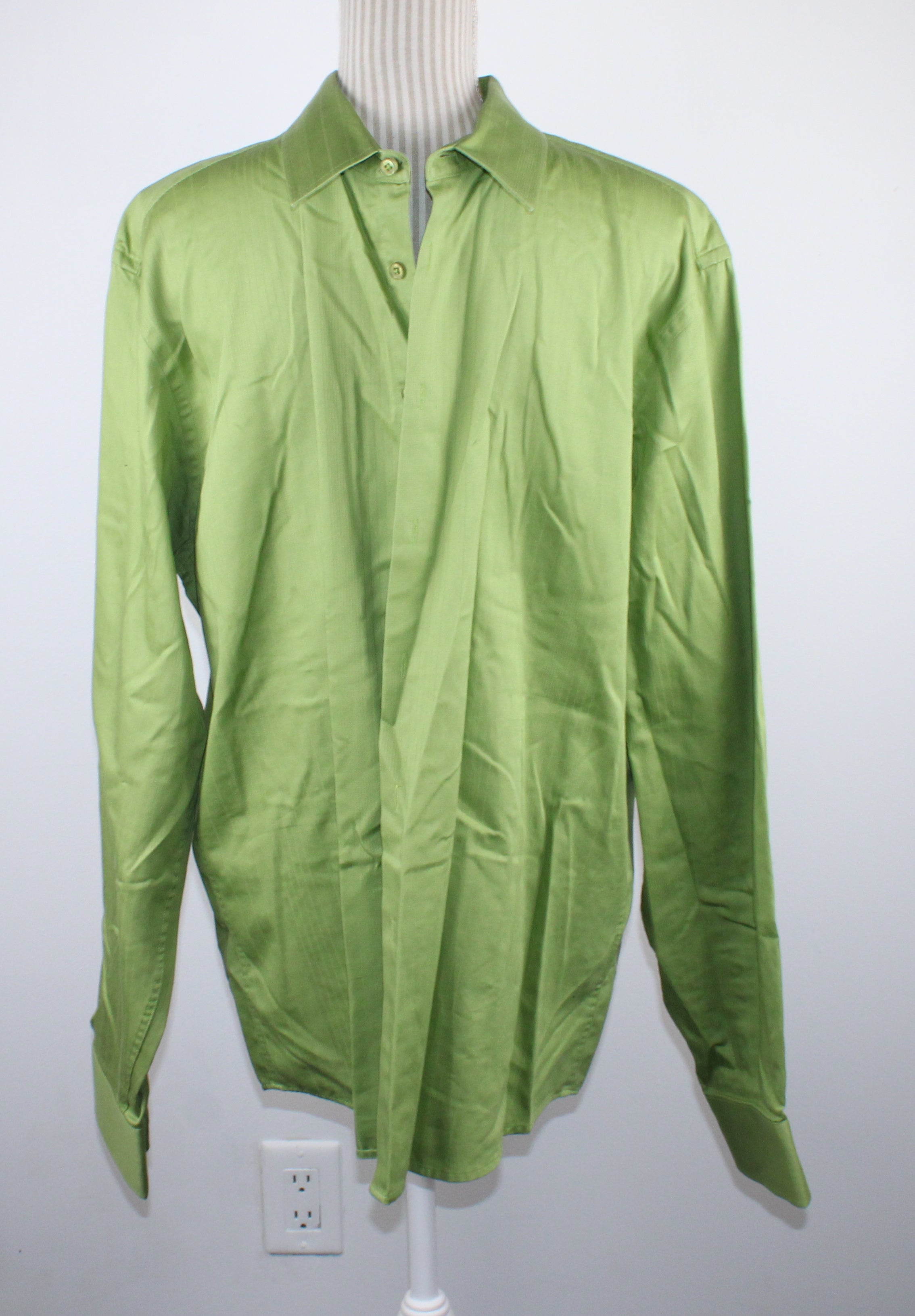 LE CHATEAU GREEN DRESS SHIRT MENS 17.5-18 XL PRE-LOVED Betty's Marketplace LE CHATEAU GREEN DRESS SHIRT MENS 17.5-18 XL PRE-LOVED Betty's Marketplace