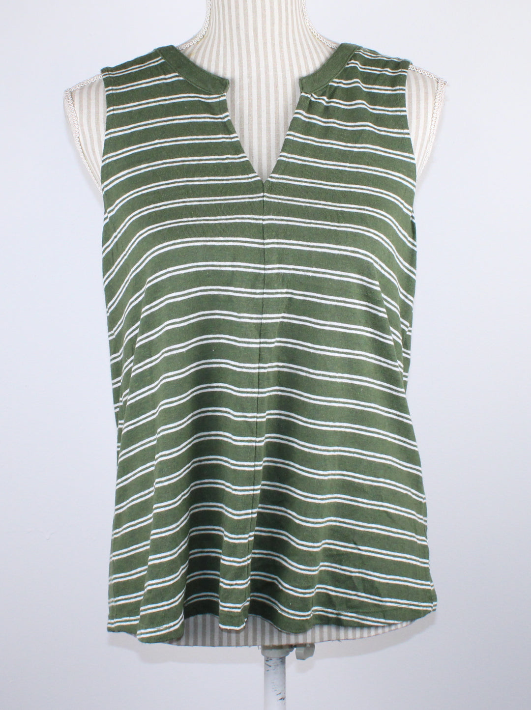 OLD NAVY GREEN TANK LADIES SMALL PRE-LOVED