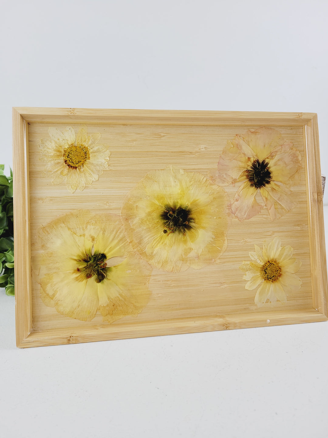 Little Pretty Designs, Wooden Resin Floral Trays