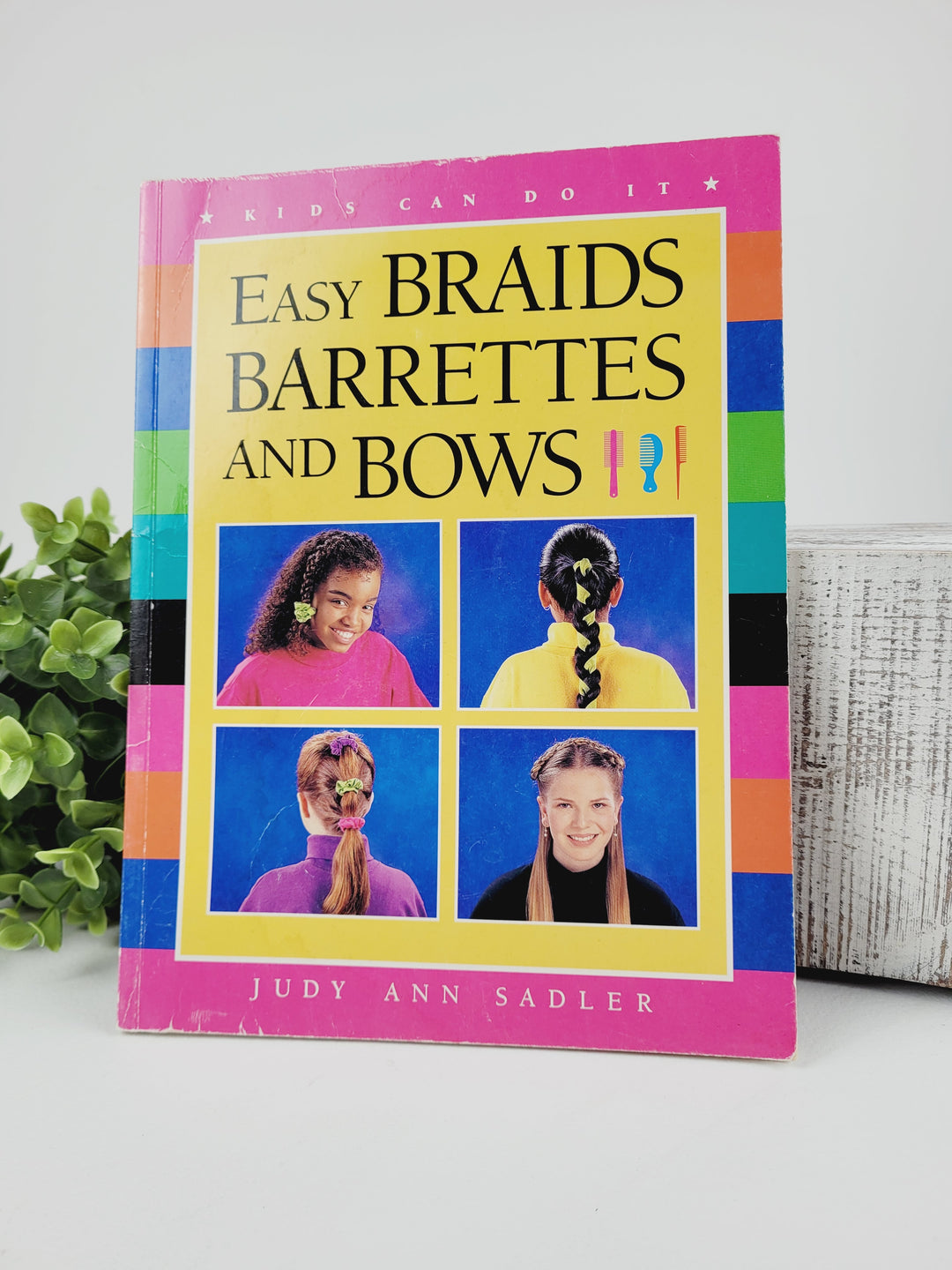 EASY BRAIDS BARRETTES AND BOWS BOOK VGUC
