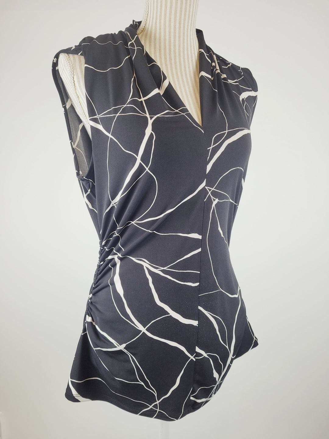 VINCE CAMUTO BLACK BLOUSE LADIES LARGE PRE-LOVED