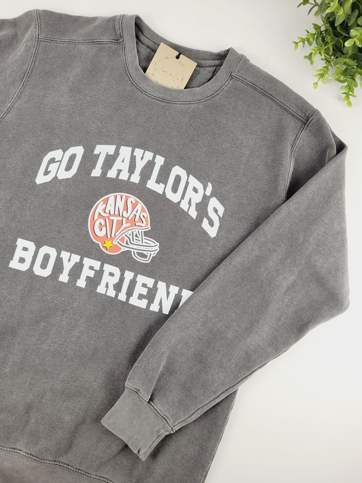 June & Co Designs, Go Taylor’s Boyfriend Premium Comfort Crewneck Sweaters