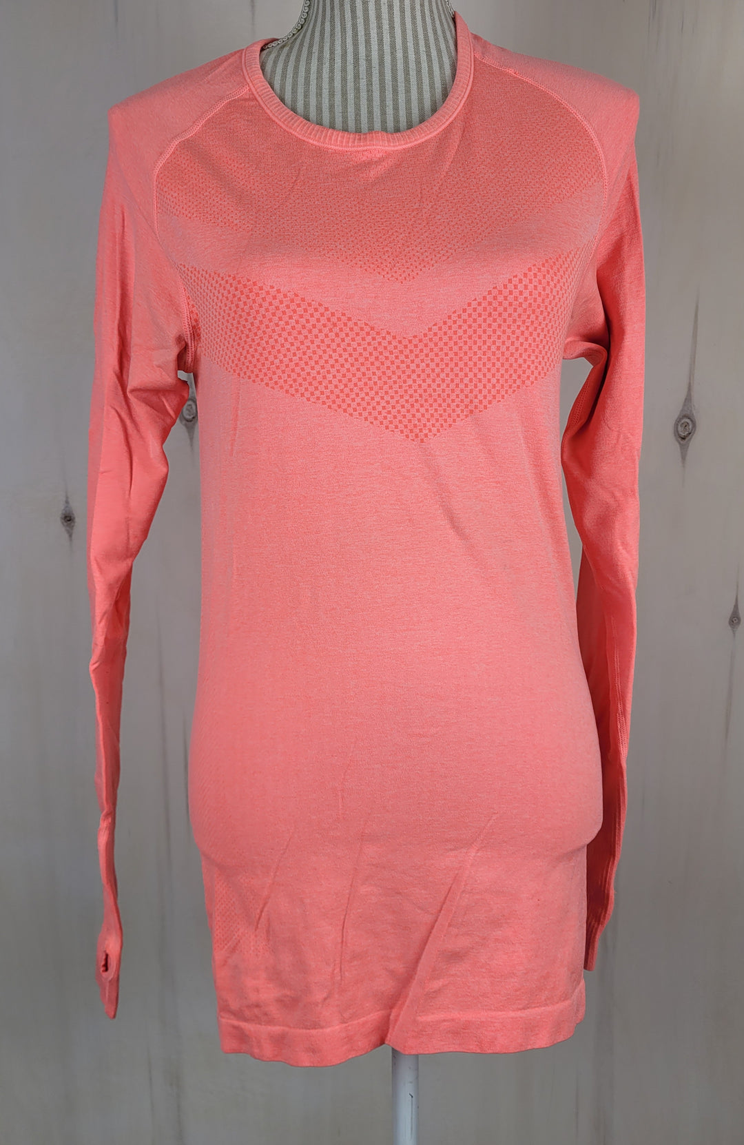 BODY GLOVE LONG ATHLETIC ORANGE TOP LADIES LARGE PRE-LOVED