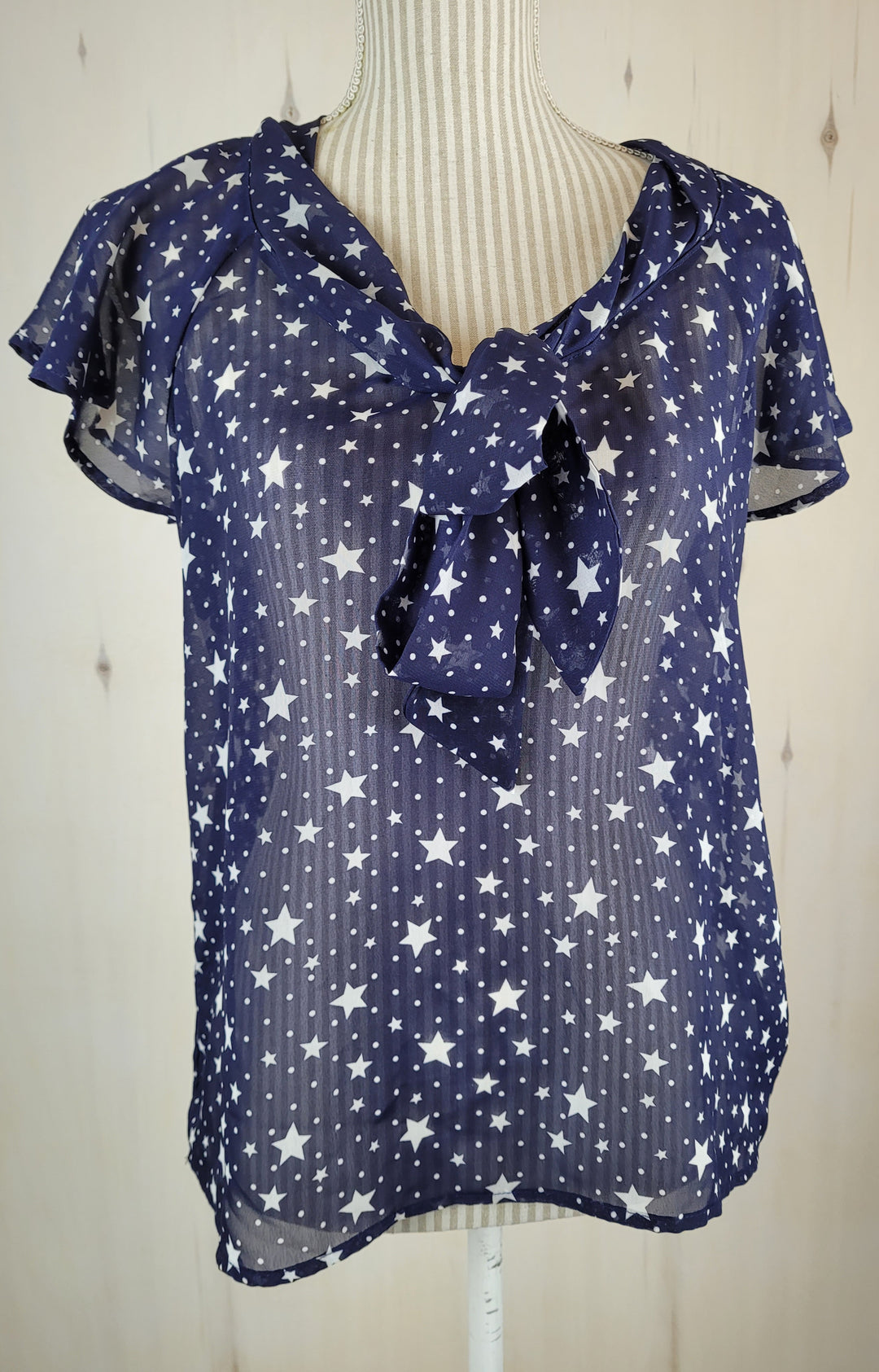 LILY STAR BLUE STAR BLOUSE LADIES LARGE PRE-LOVED