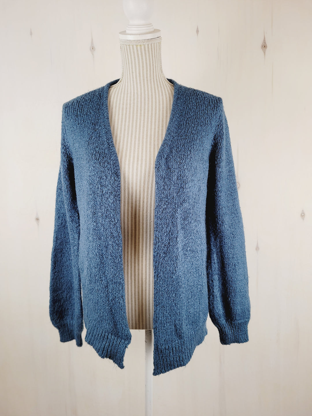 FOREVER 21 BLUE SWEATER LADIES LARGE PRE-LOVED