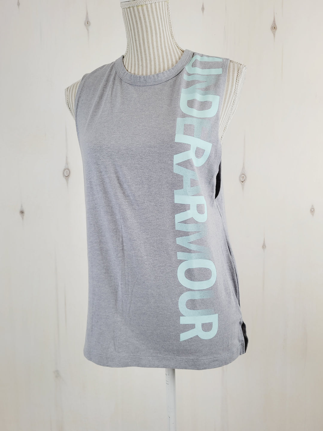 UNDER ARMOUR HEATGEAR SLEEVELESS TANK LADIES MEDIUM PRE-LOVED