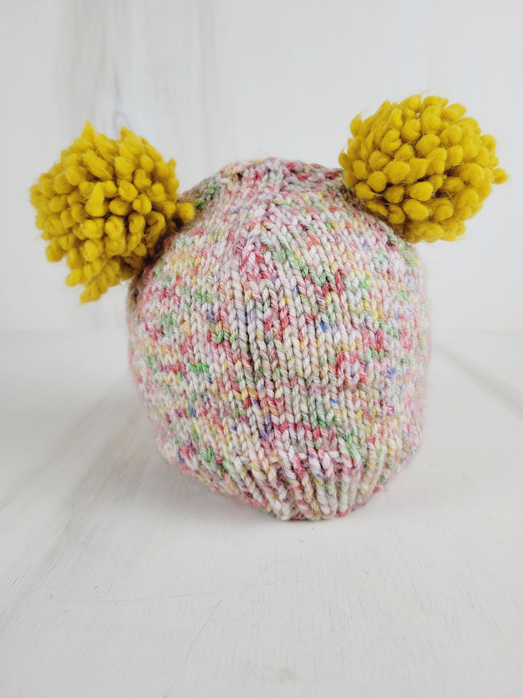 HANDMADE DOUBLE POMPOM HAT O/S PRE-LOVED