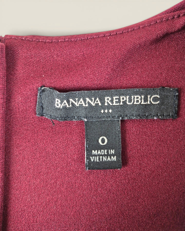 Pre-Loved Banana Republic Maroon Sleeveless Top Ladies Size 0 | Betty’s Marketplace