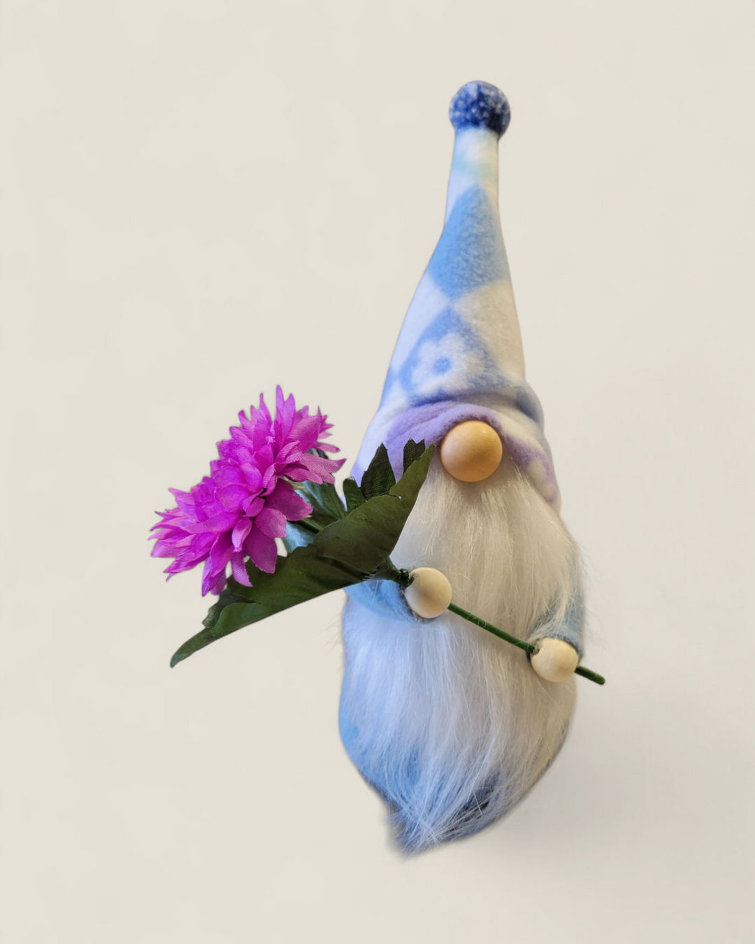 Tracey's Treasures, Everyday Gnomes