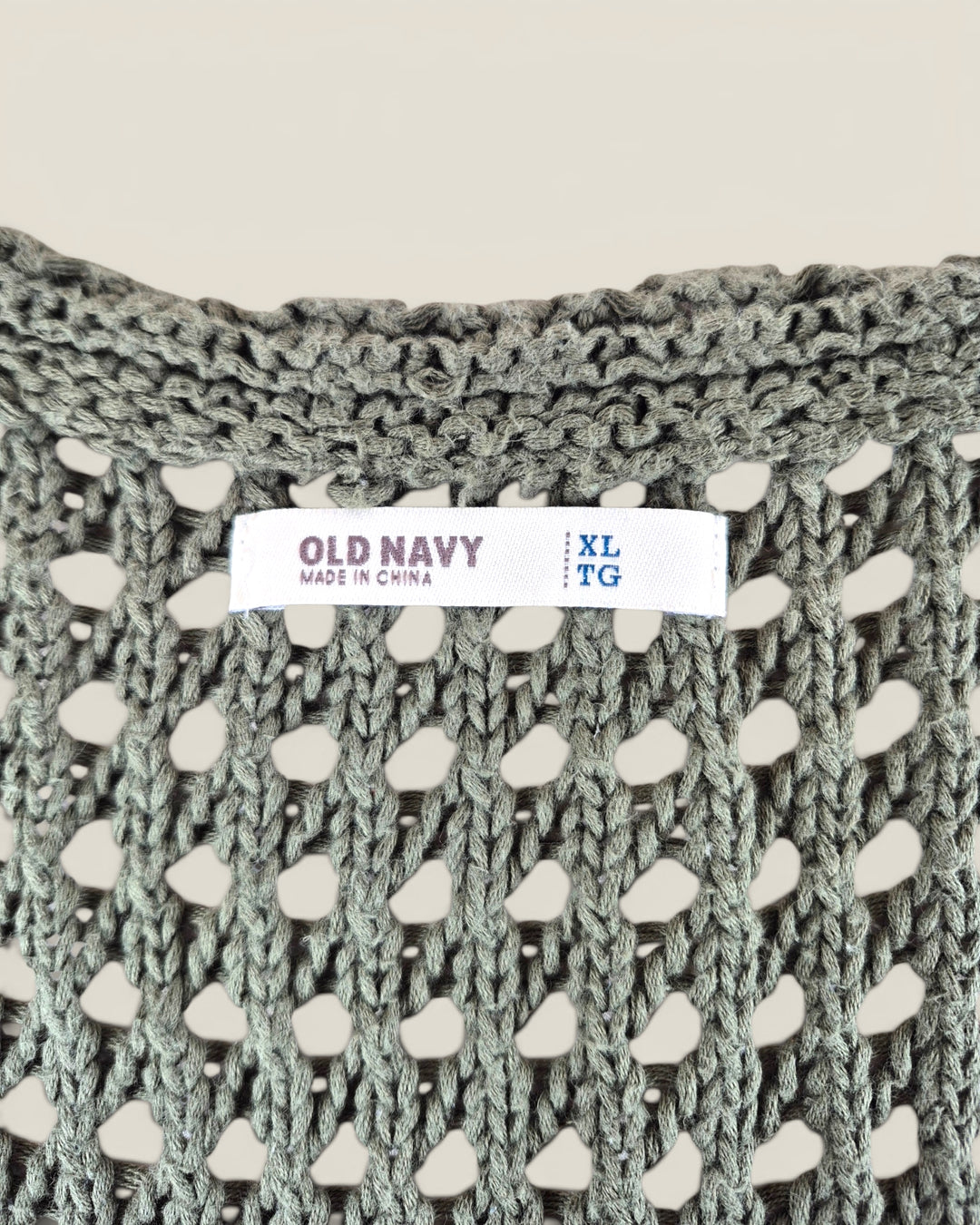 Pre-Loved Old Navy Knit Sleeveless Cardigan Ladies XL | Betty’s Marketplace
