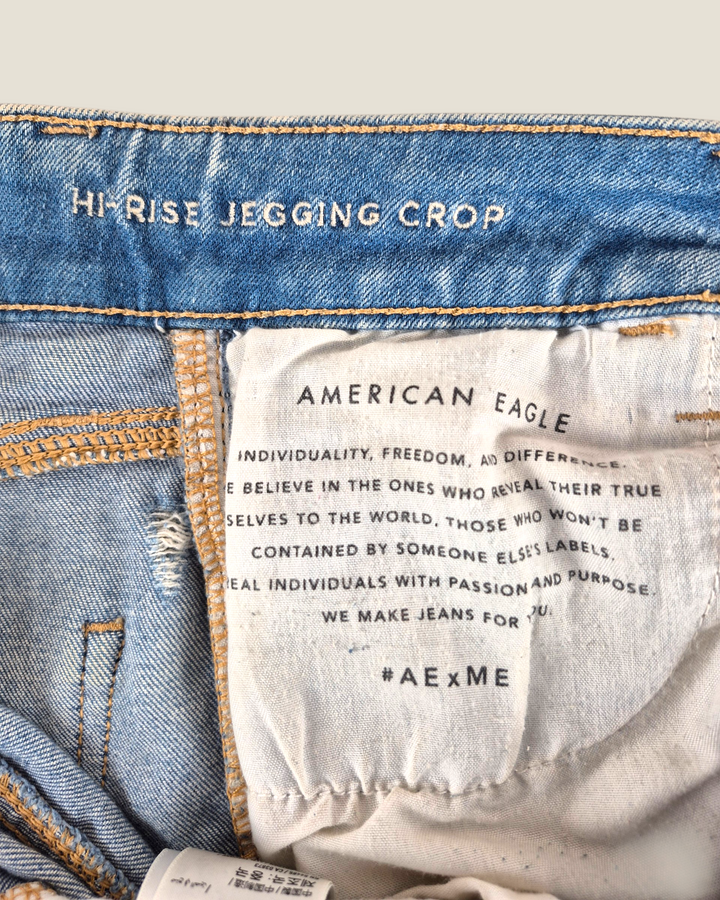 Pre-Loved American Eagle Distressed Cropped Jeans Ladies Size 0 | Betty’s Marketplace