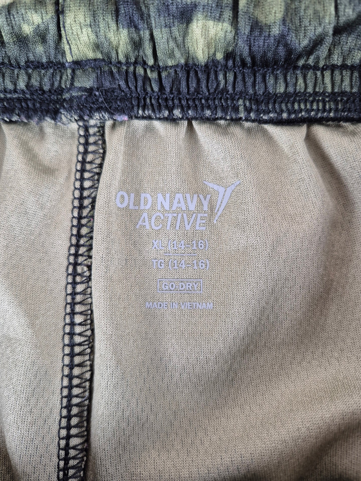 Pre-Loved Old Navy Active Camo Shorts Boys 14-16Y | Betty’s Marketplace