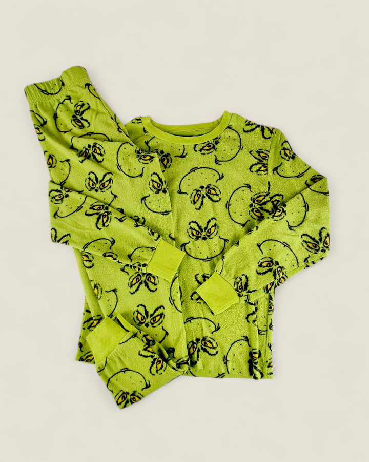 Pre-Loved The Grinch Fleece Pyjama Set Kids 7-8Y | Betty’s Marketplace