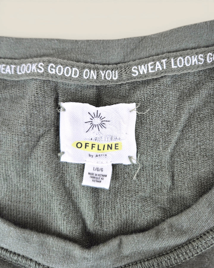 Pre-Loved Offline Green Athletic Cropped Top Ladies Large | Betty’s Marketplace