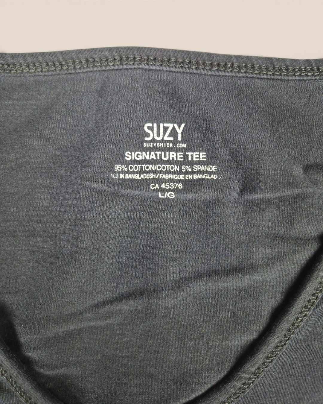 Pre-Loved Suzy Shier Signature Black Tee Ladies Large | Betty’s Marketplace