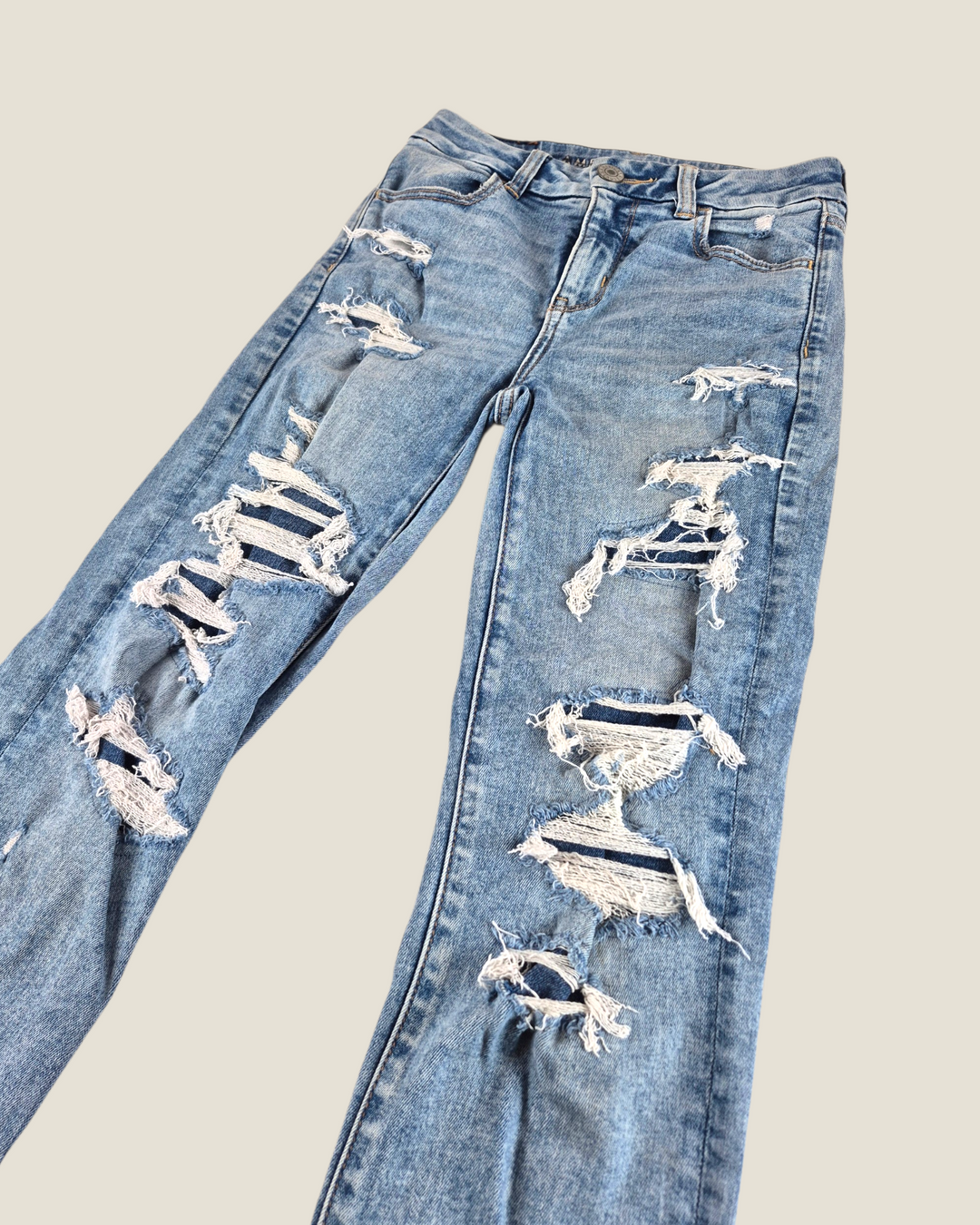 Pre-Loved American Eagle Distressed Jeans Ladies Size 00 | Betty’s Marketplace