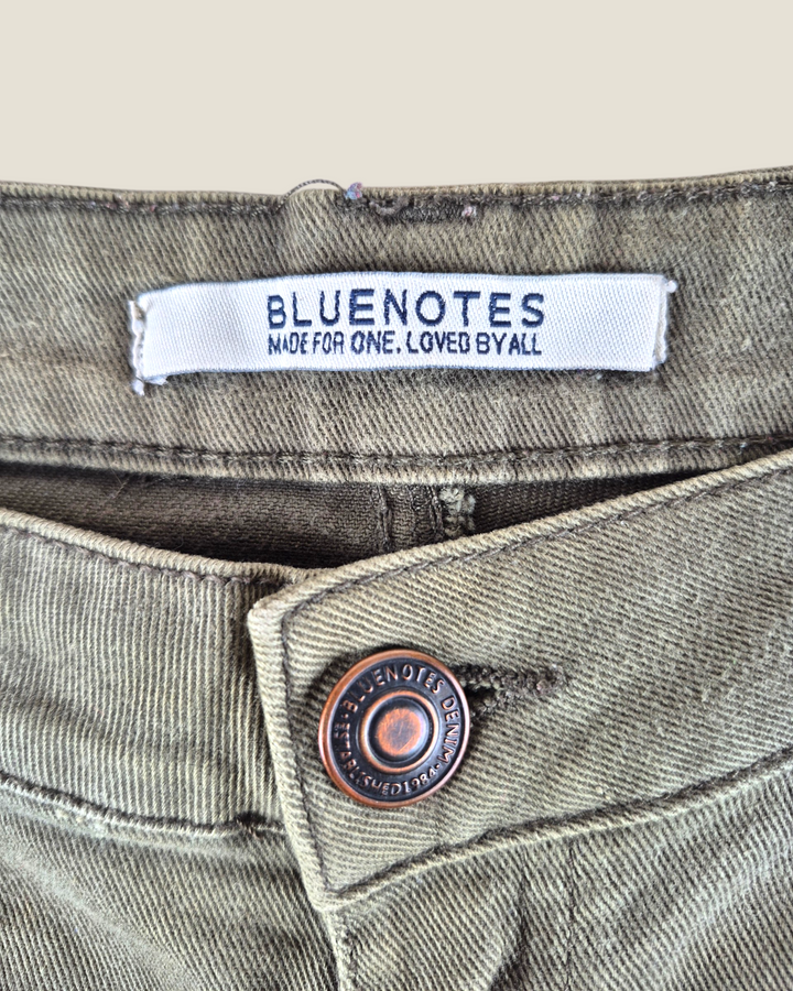 Pre-Loved Bluenotes Green Shorts Ladies 25 | Betty’s Marketplace