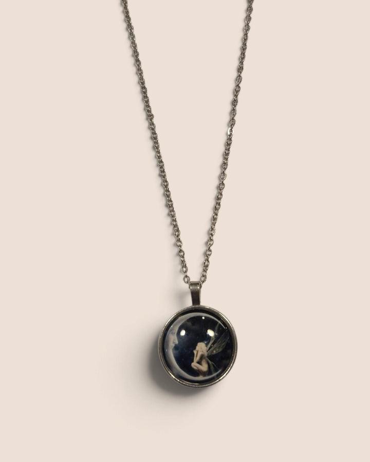 The Crystal Compass, Crystal Necklaces
