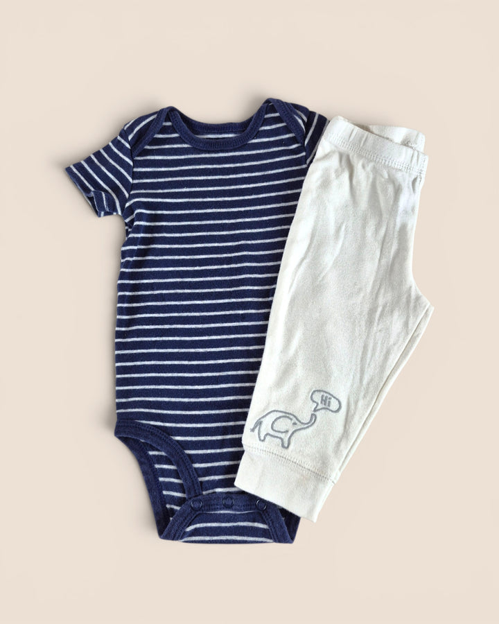 Pre-Loved Carter's White And Navy Outfit 6M | Betty’s Marketplace