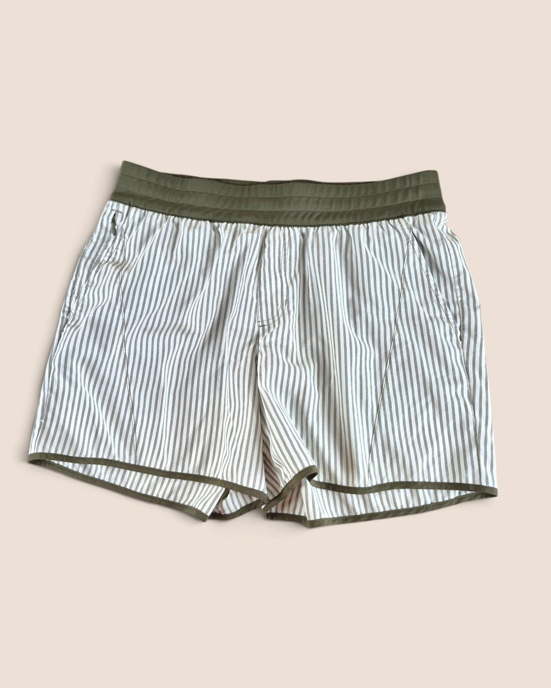 Pre-Loved Columbia Striped Shorts Ladies Large | Betty’s Marketplace