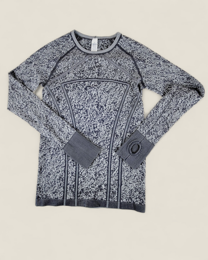 IVIVVA BY LULULEMON GREY PATTERNED LONG SLEEVE TOP GIRLS 12Y PRE-LOVED