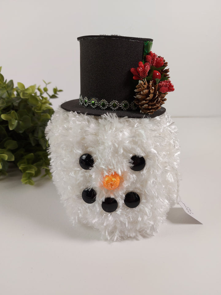D&D Crafts, Knit Snowman Decor Items