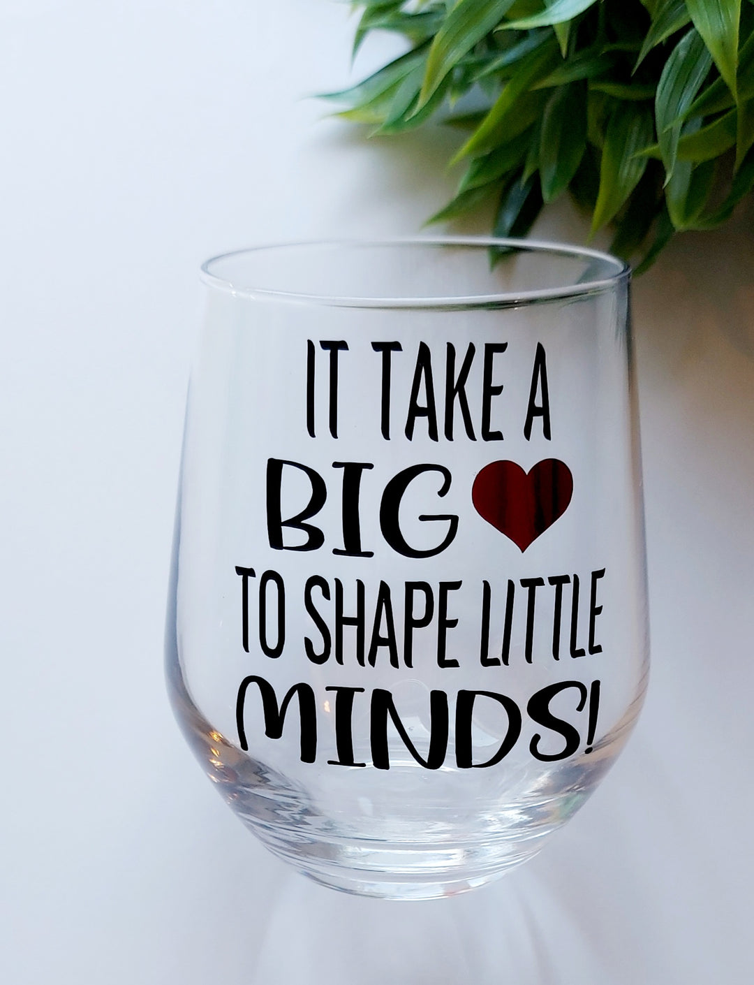 Liz's Custom Creations, Vinyl Designed Glass Drinkwear