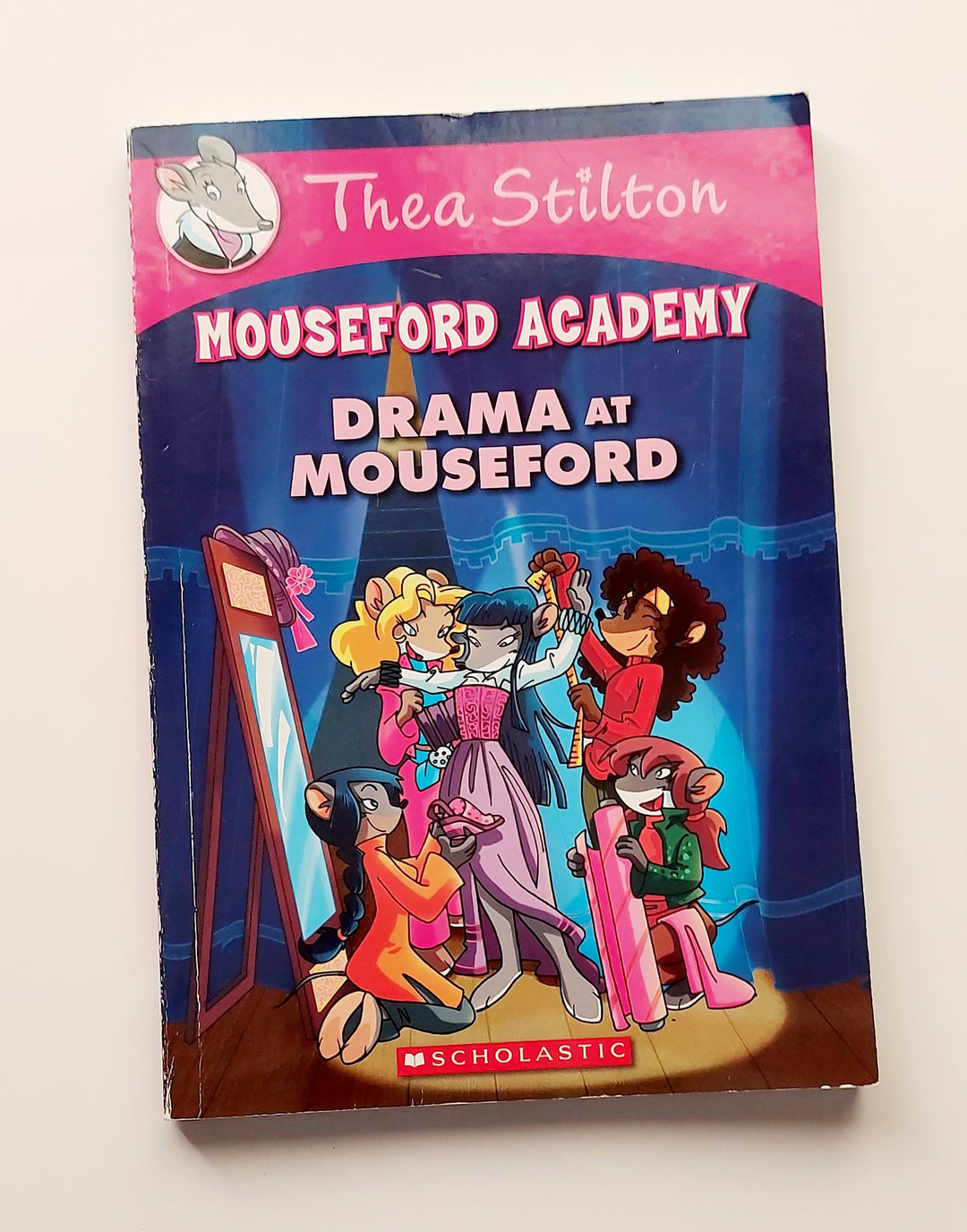 THEA STILTON DRAMA AT MOUSEFORD BOOK PRE-LOVED