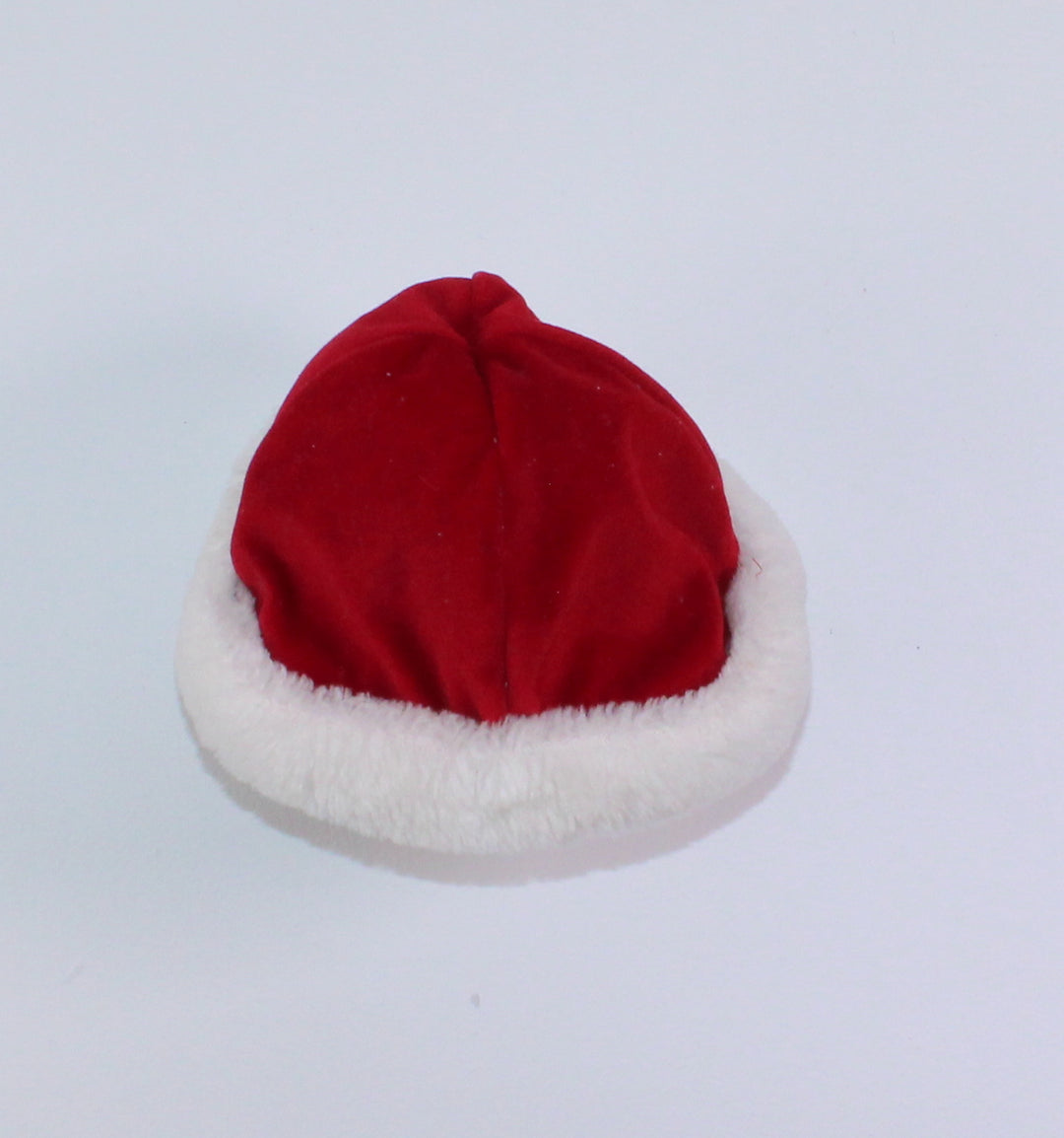 RED VELOUR HOLIDAY HAT 6M EUC