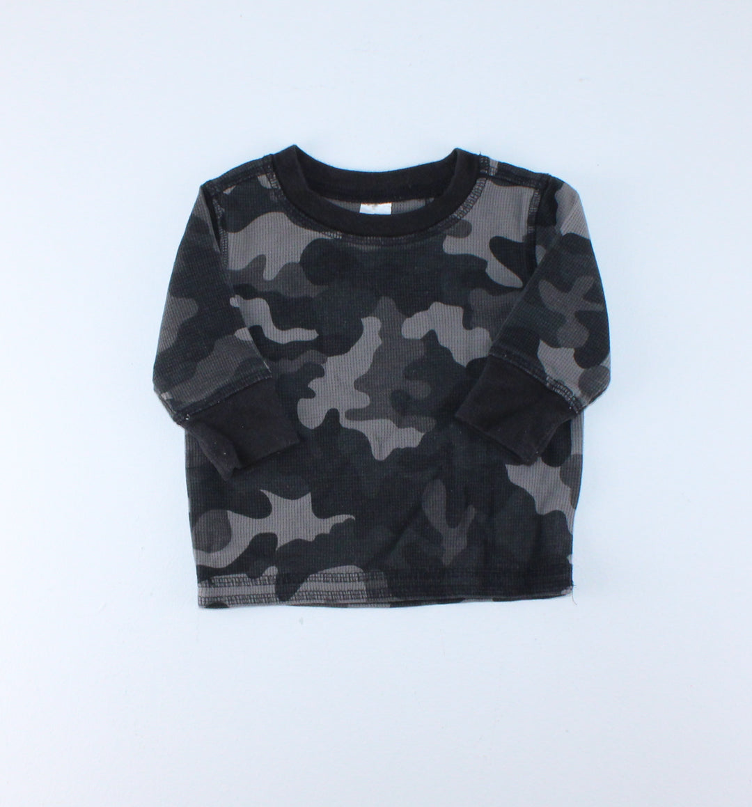 GEORGE CAMO WAFFLE TOP 0-3M EUC