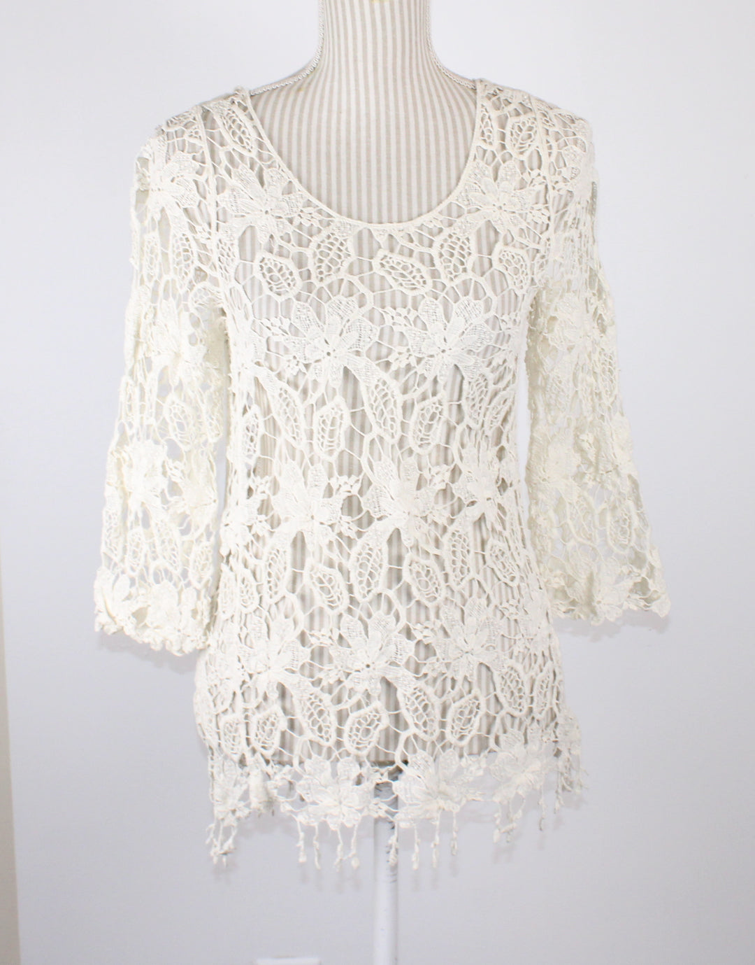 IVORY LAVE TOP LADIES APPROX SMALL EUC