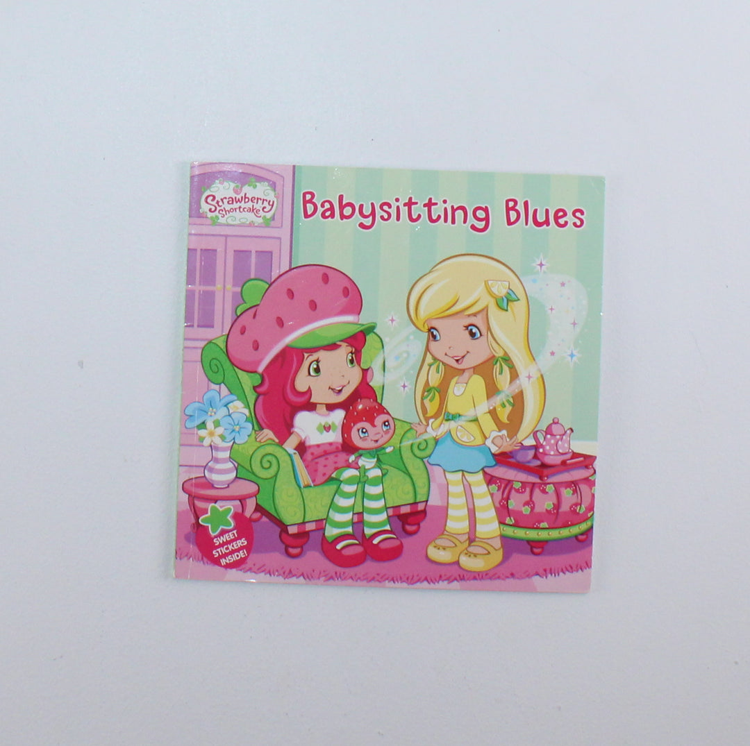 STRAWBERRY SHORTCAKE, BABYSITTING BLUES BOOK EUC