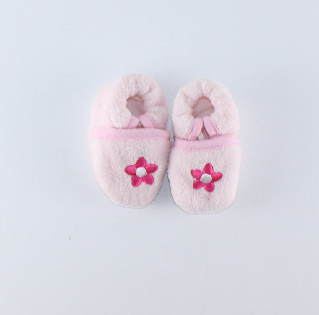 PINK SOFT SLIPPERS APPROX 3-6M EUC