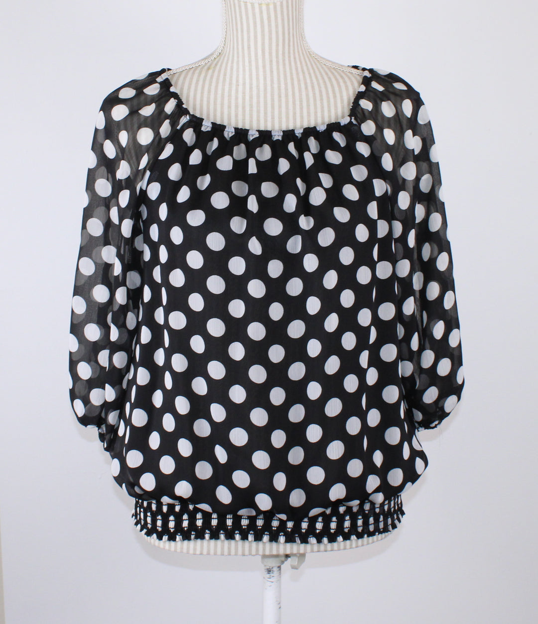 REFLECTIONS POLKA DOT BLOUSE LADIES MEDIUM EUC