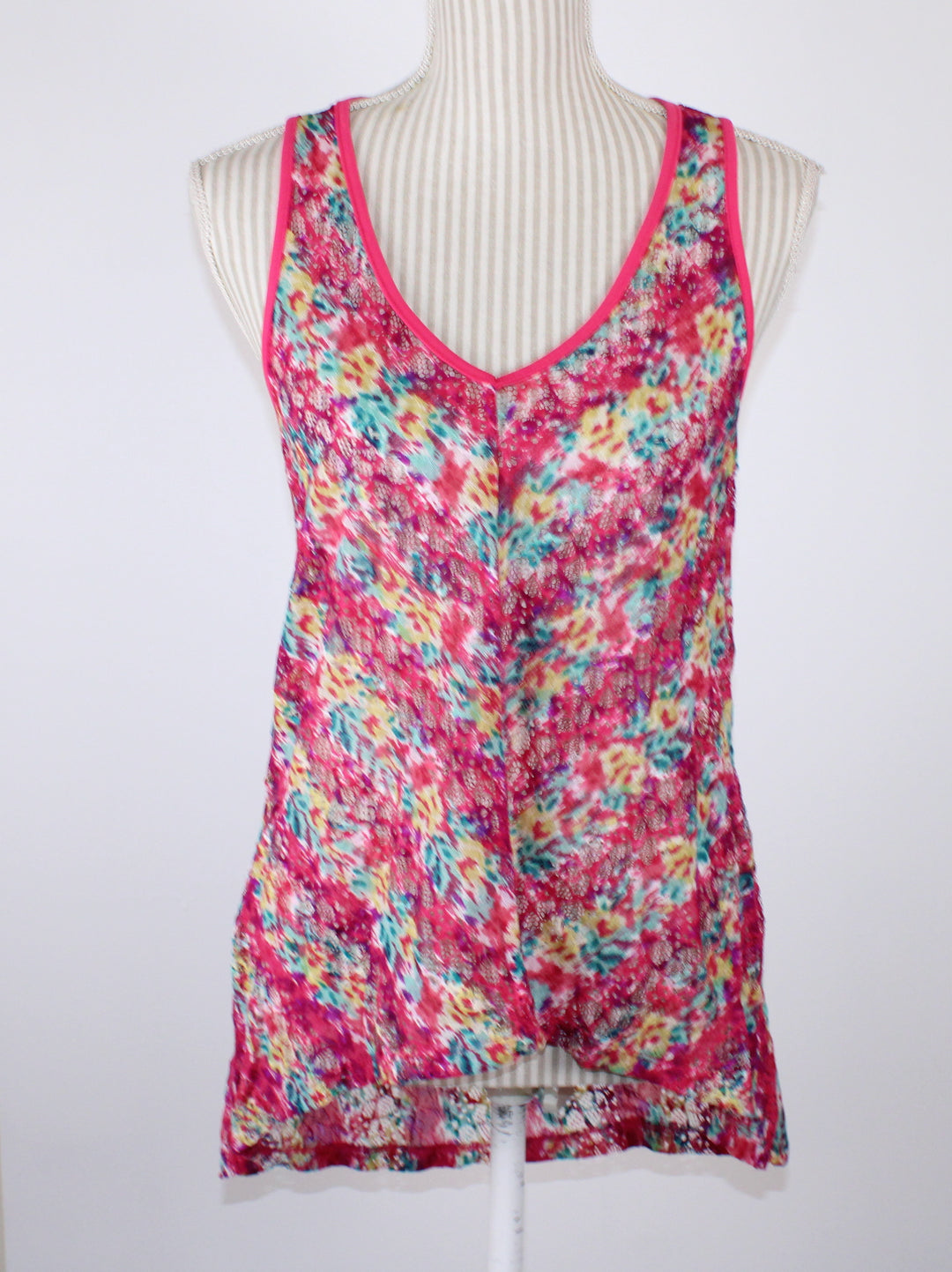 STREETWEAR LACE TOP APPROX LADIES SMALL PRE-LOVED